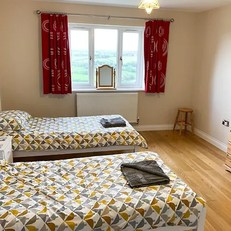 Holiday home Harrowbeard House